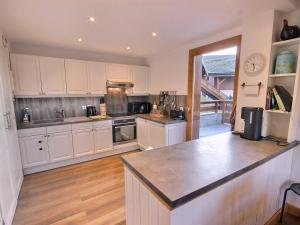 Chalet 5 pièces Vallandry, 12 pers, animaux admis, parking, WiFi - FR-1-411-545