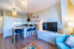 Escapade a Tregastel plages et commerces proches