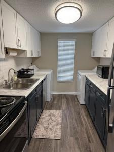 Waterfront Retreat in Tampa 2B2B with River Views