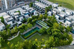 Luxury 5 bedroom villa Laguna Park