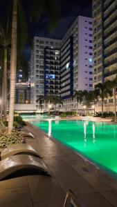 Sea Residence 1BR unit 5 to 10 min walk to MOA