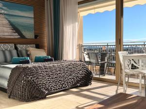 My Resid Appart Divina Cannes Marina vue mer