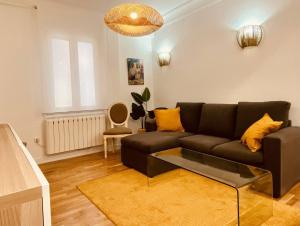 Quiet and Cozy Downtown Apartment