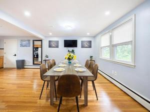 Cozy & Private 4BR Randolph Home - Near I-93 & Route - Pet-Friendly 17