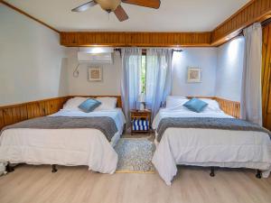 Bonsai rentals - West Bay Private Rooms