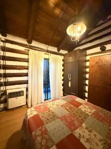 Cabaña Troncos con Piscina - Balcones - Naturaleza