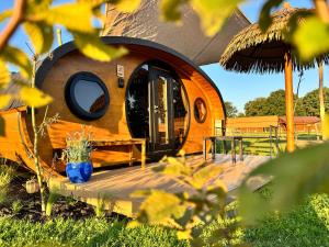 Magnolia Hoeve - Unieke Bestemming voor Paardenliefhebbers en Bijzondere Overnachtingen in de natuur