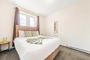 Three Bed Holiday Home in Glasgow