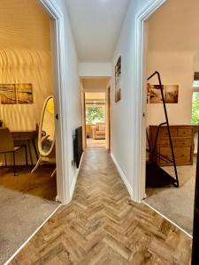 Cozy 2-Bed Flat near Beach