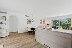 Modern apartment near the beach in Riviera del Sol