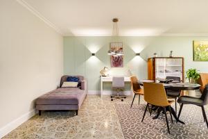 Stylish Apartment in El Poblado with Terrace & BBQ