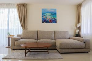 Super Friendly TH Laguna Park