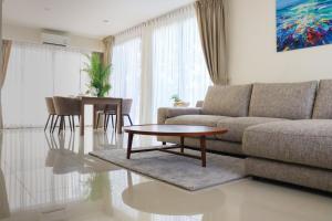 Super Friendly TH Laguna Park