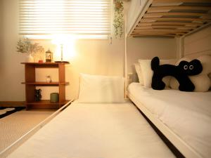 Hongdae Designer House with Large Beam Projector