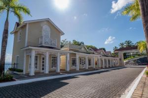 Eurostars Grand Cayacoa