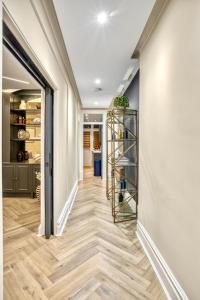 Elegant Chelsea Apartment - 2 Bedrooms, Luxury Interiors, Super King Bed