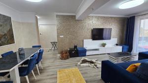 Smart House President