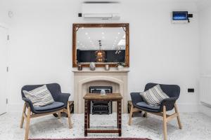 Heritage Look, Luxury Feel - London Family House