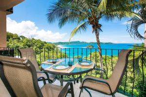 Beautiful Condo in Peaceful Cliffside Location with a Private Balcony & Stunning Ocean and Mountain Views