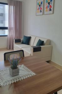 Apto condomínio conforto e ótima localização