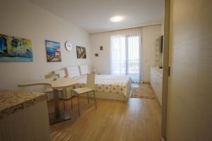 Сарафово Дом