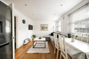 Stylish Bright Flat Near Emirates Stadium