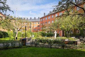 Stylish Studio with Prized Courtyard, Kungsholmen