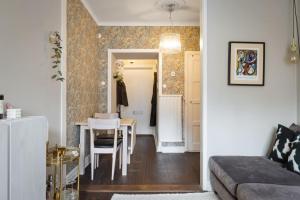 Stylish Studio with Prized Courtyard, Kungsholmen