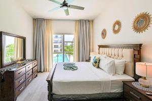 Elegant 2BR Apt, Steps to Hard Rock