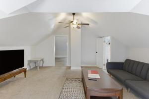 Memphis (TN) The Hideout Loft - Tranquil Stay 4-Star Accommodation suite