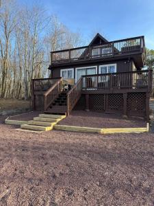 Mountain View family escape