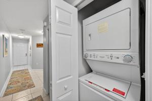 Captains Cove Unit 402
