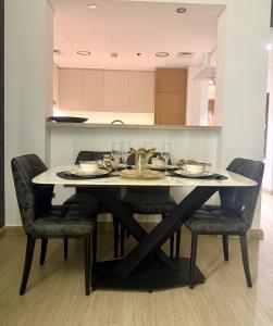 Central Downtown 1BR - Walk to Dubai Mall