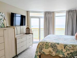 Beautiful Beachfront 2BR2Bath & 2 Balconies