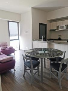 DEPA Cosmopol acepto roomies