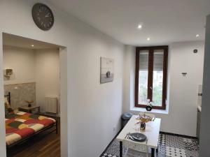 Cozy Studio avec Parking Charleville