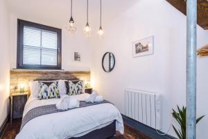 Leeds City Centre 2 bed - Grade II listed