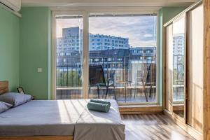 Ishirkov Residence Studio With Mountain VIew Balcony and Underground Parking