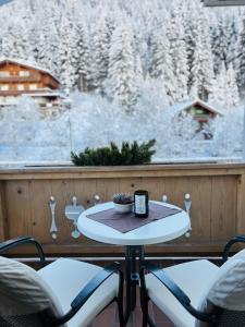 DAHUAM SUITES GERLOS Ski in Appartements mit BalkonITerrasse