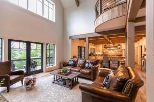 Knotty by Nature at Eagles Nest