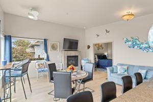 Steps to Pirate Cove Oregon Coast Condo with View