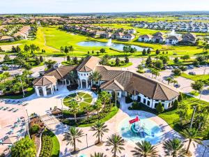 Beautiful 2BR with Waterpark & Private Game Room