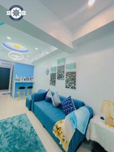 Cozy Condo with Balcony and Bay view plus PS4 at Taft Malate