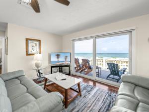 Beachs Edge