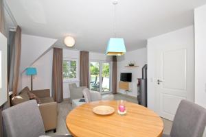 strandnahe FeWo mit Balkon, gratis Nutzung vom AHOI Erlebnisbad und Sauna in Sellin - Rex Rugia FeWo 30-7