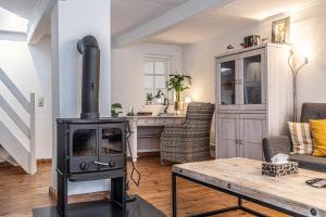 fewo1846 - Kaete-Lassen-Huus - uriges Kapitänshäuschen auf 3 Ebenen mit Dachterrasse am Hafen