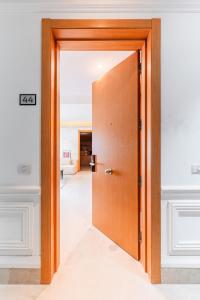 Riva Molière Parking Elegance