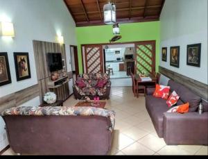 CASA LINDA PRAIA CANASVIEIRAS PERTO do MAR 4 SUITES COMPLETAS