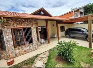 CASA LINDA PRAIA CANASVIEIRAS PERTO do MAR 4 SUITES COMPLETAS