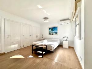 Seasonal Antonio Suárez